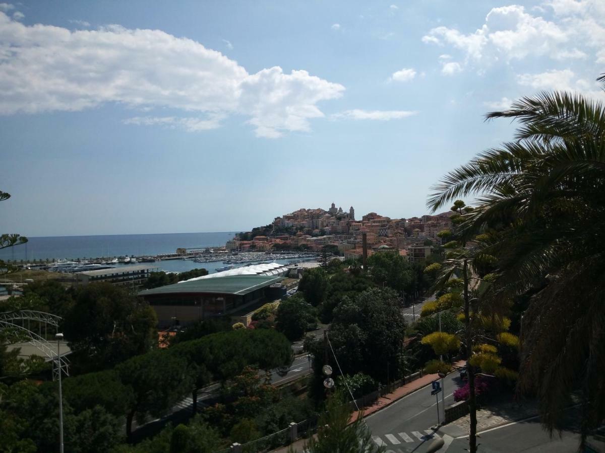 Isola Di Man Imperia Exterior photo